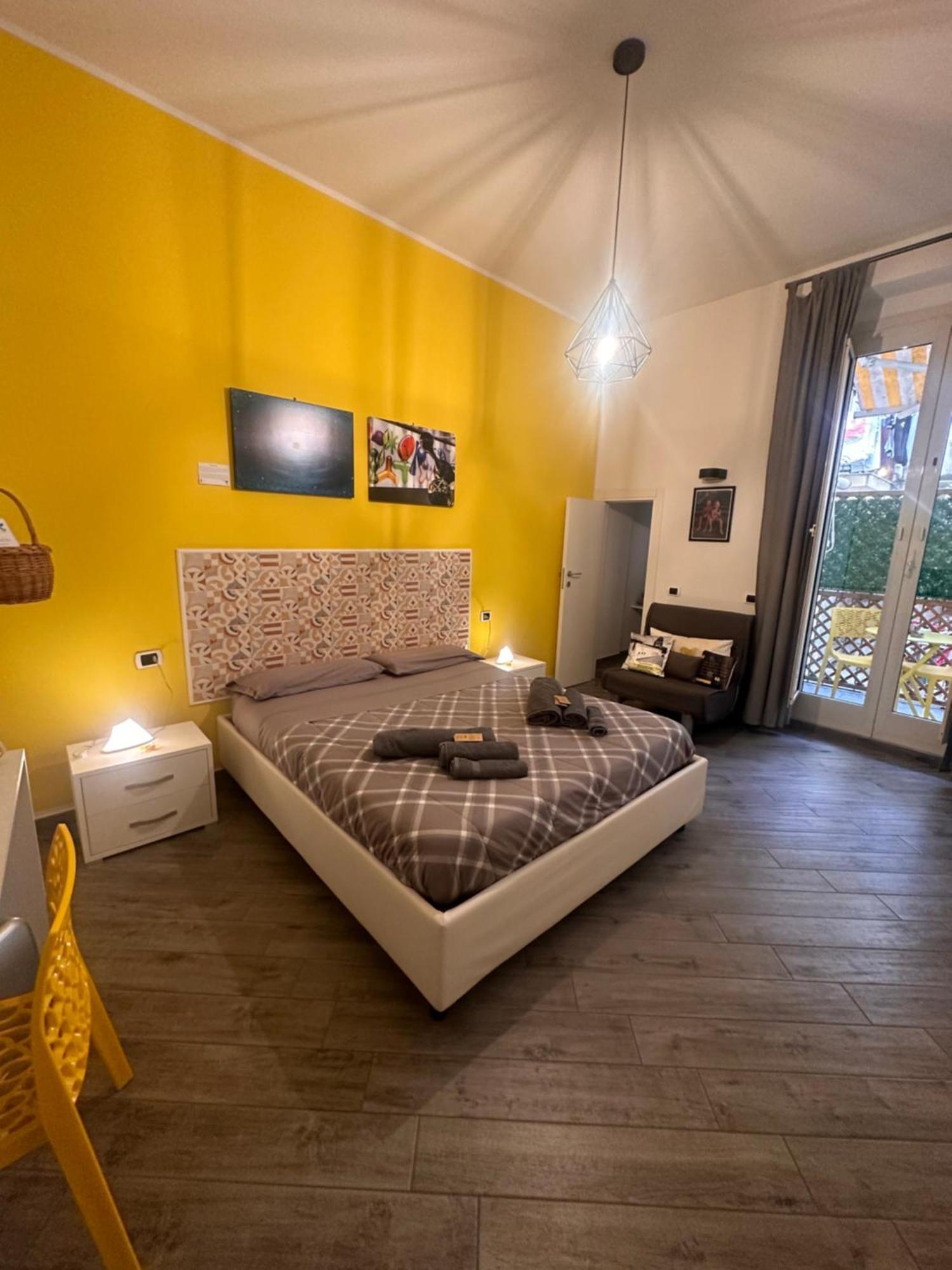 B&B Cosmoneapolitan Ngoại thất bức ảnh
