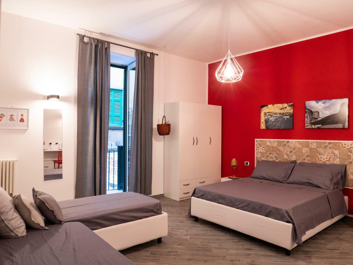 B&B Cosmoneapolitan Phòng bức ảnh